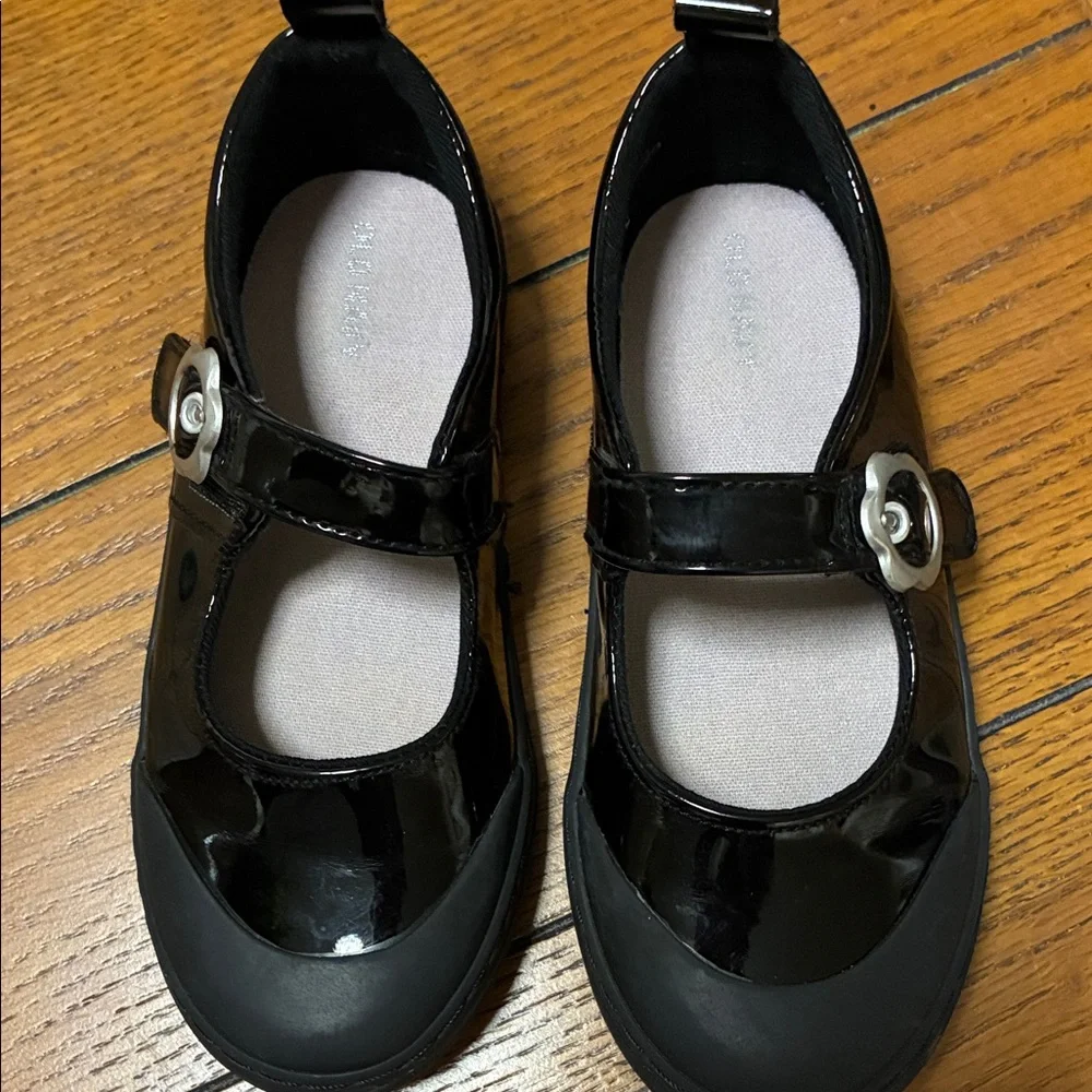 Old Navy Black Patent Shoes with Flower Buckle